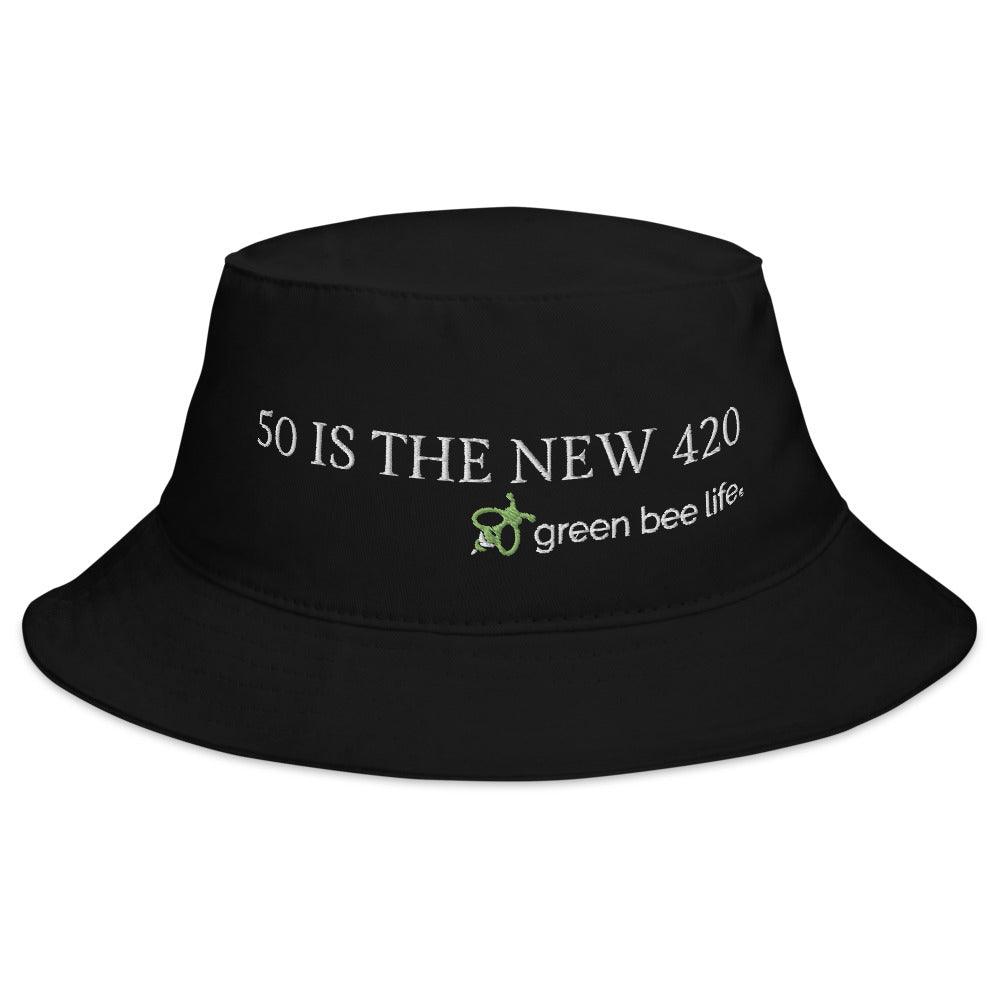 Bucket Hat with slogan White, Classic Bee | Green Bee Life.